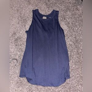Women’s workout top